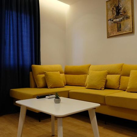 2E Center Apartment ティラナ エクステリア 写真