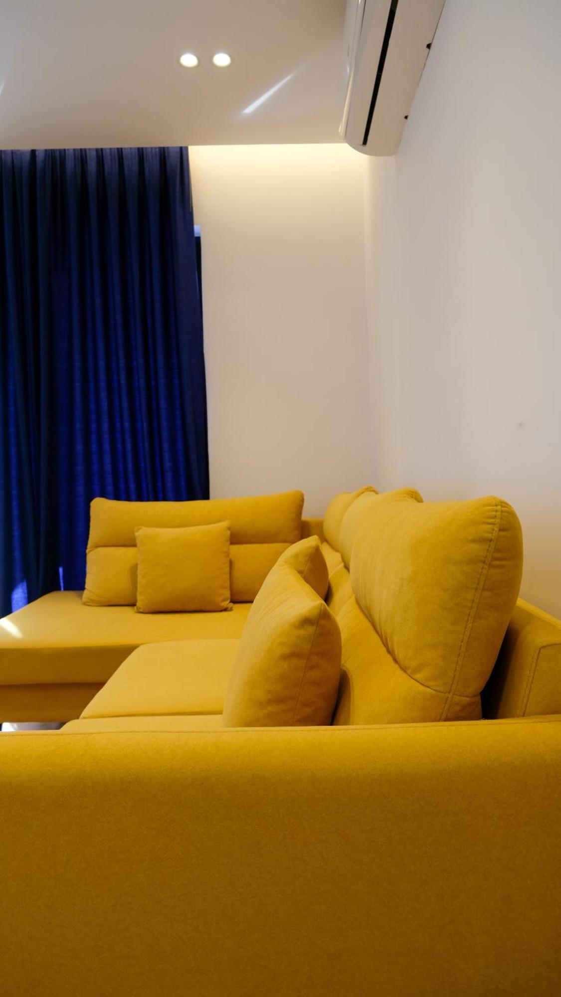 2E Center Apartment ティラナ エクステリア 写真
