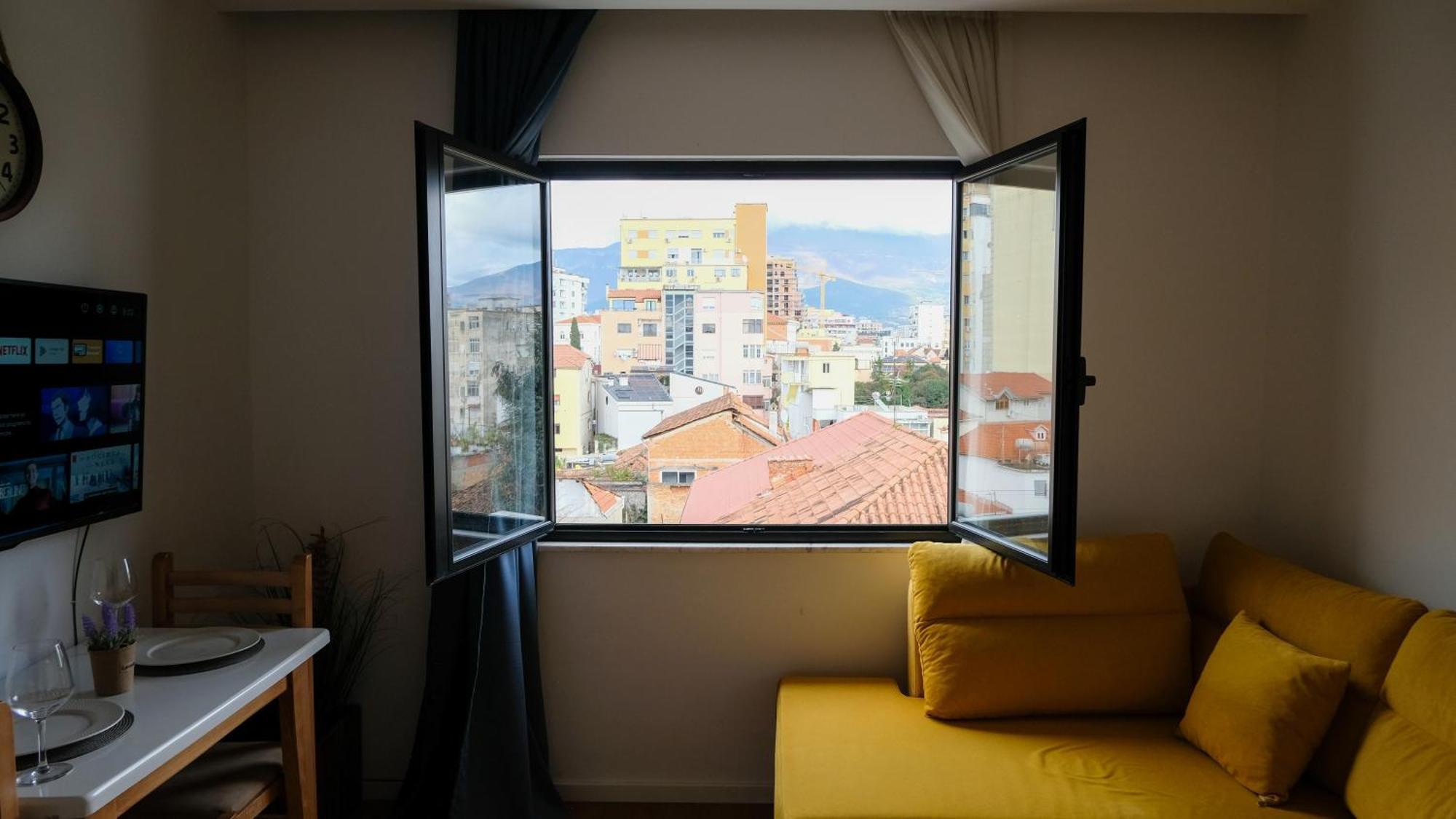 2E Center Apartment ティラナ エクステリア 写真